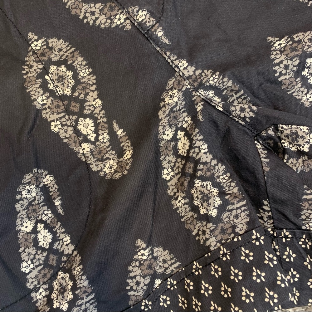 Knox Rose Paisley Printed High Waisted Shorts - Picture 7 of 12